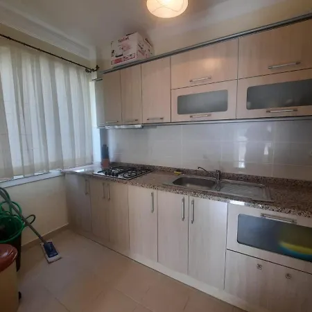 Appartement Lovely 2-bed Three Communal Pool Didim